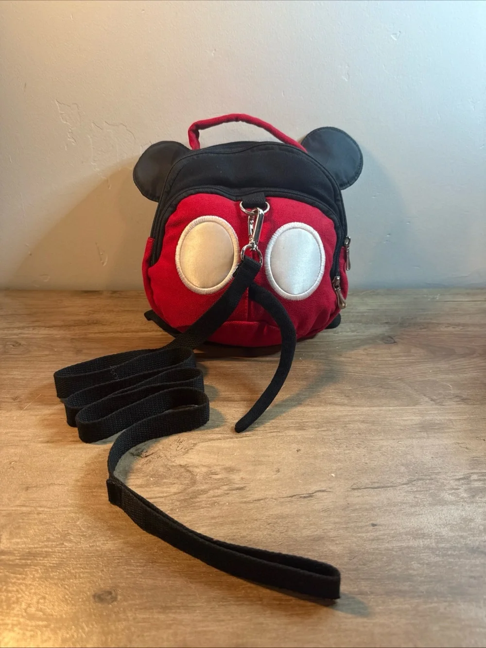 Mickey Mouse Toddler Safety Harness Backpack with Detachable Strap